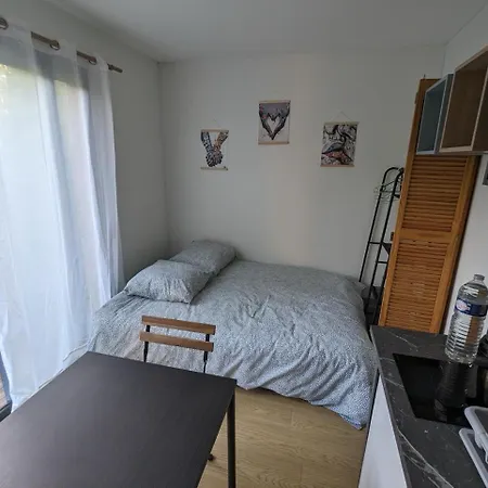 Les Cosyhouilles Nati Pansiyon Houilles